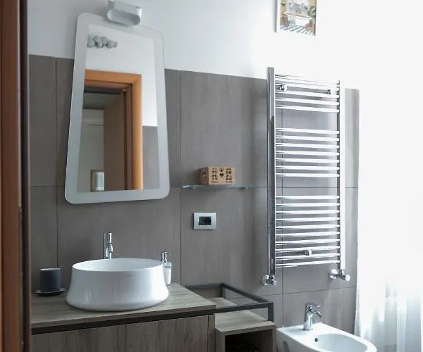 Apartment Mansarda Valu Naples