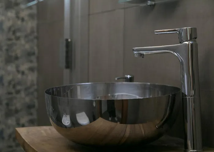 Mansarda Valu * Naples