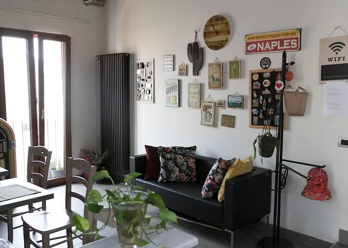 Mansarda Valu Naples